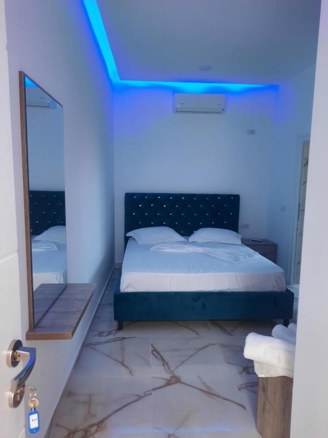 Hotel Megniar Lushnjë Exterior foto