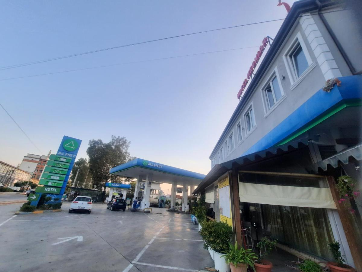 Hotel Megniar Lushnjë Exterior foto